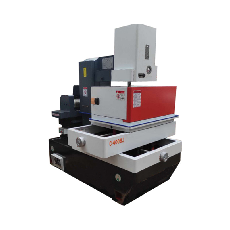 DK7740 C-TYPE CUR CHUN CINN CHUIDEACHTA CNC Meaisín Gearrtha Meán-Luas